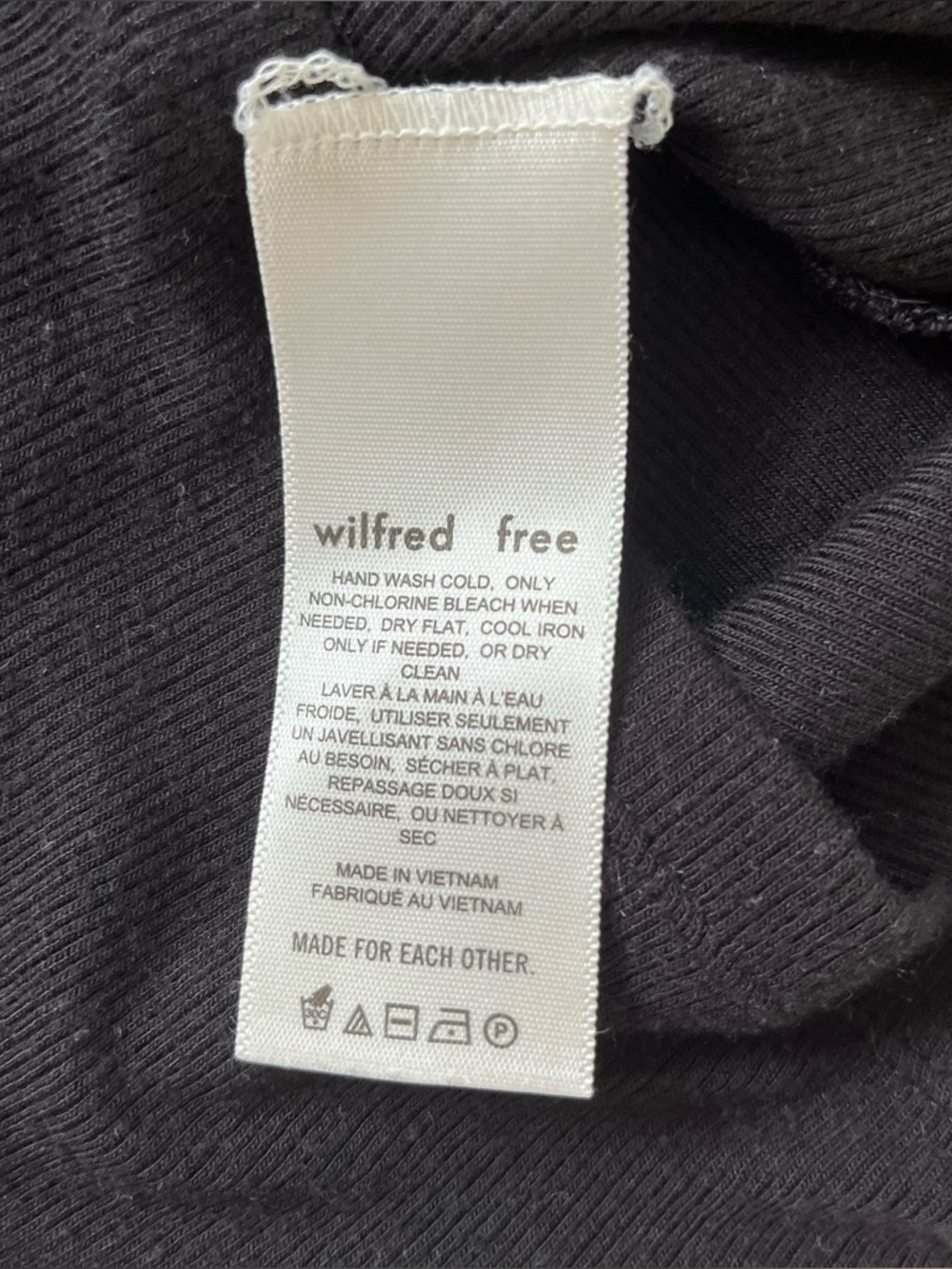 Aritzia Wilfred Free⎜LEONIS T-SHIRT⎜BLACK - Picture 11 of 12